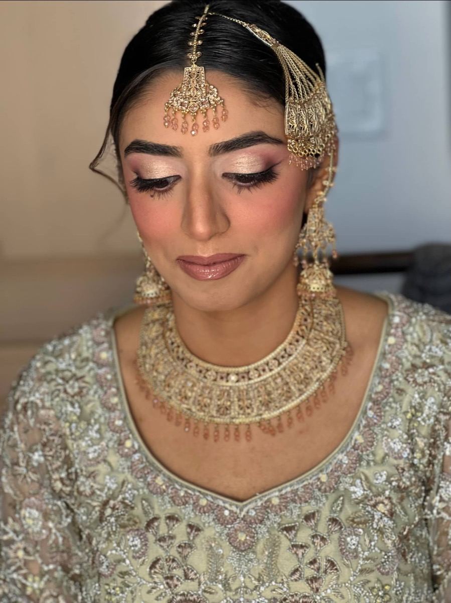 Bridal makeup by Simran Khurana